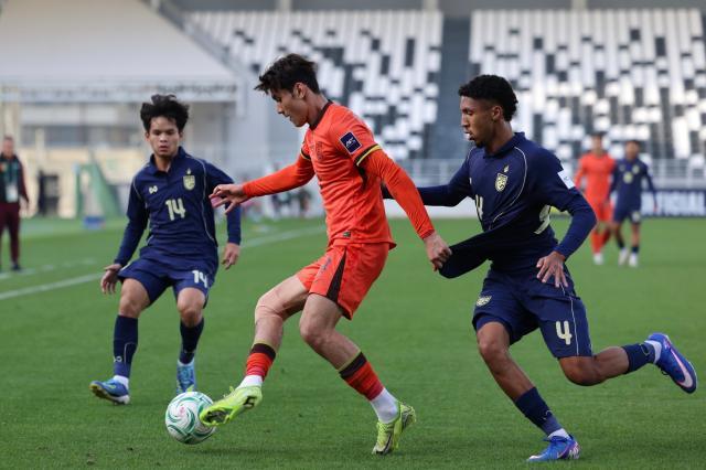 kaiyun-蓉城超1600万锁定U23双子星 拜合拉木3年合同入川